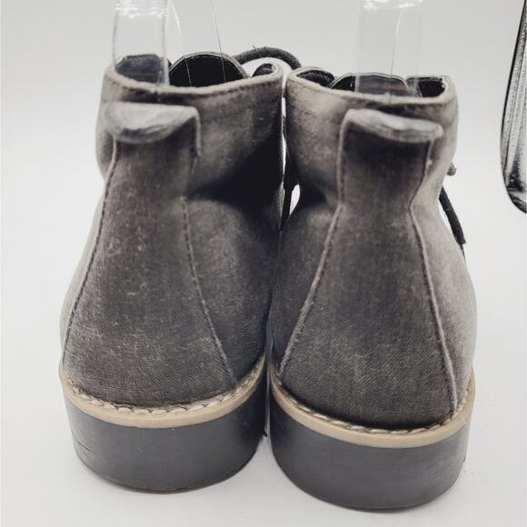 Cliffs by White Mountain Distressed Gray Canvas Lace Up Chukka Booties Size 10M - Picture 7 of 13